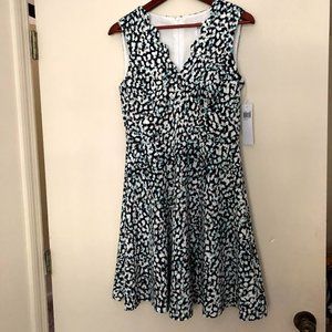 Casual cocktail dress - comfortable and flattering